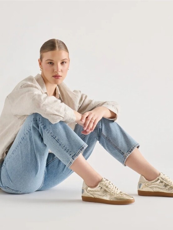 Dolce Vita Shoes - 💛▪️Dolce Vita ▪️Notice Lace Sneakers Platinum Distressed Leather